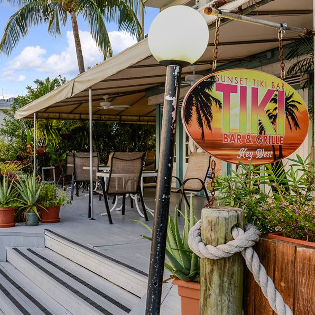 photo of sunset tiki bar
