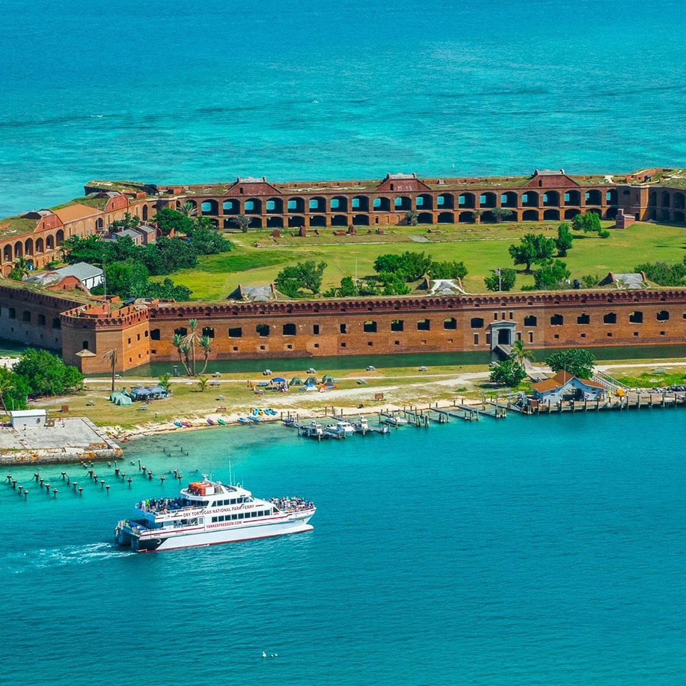yankee freedom ferry going to the dry tortugas